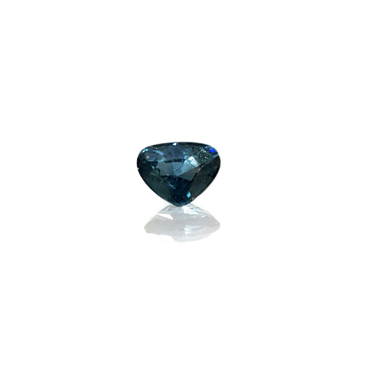 spinel-stone-natural-gemstones-jewelry-dubai-natural-gemstones-fzco